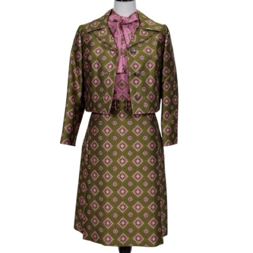 Vintage 1970s Alper Schwartz Pink & Olive Geometric Tie-Neck Dress Mod Retro Mid